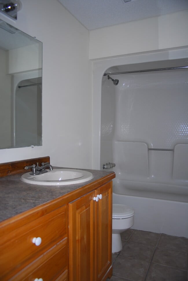 Building Photo - 104 Big Sky Dr