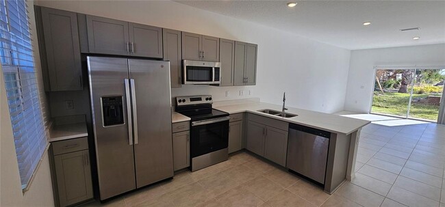 Foto del edificio - 8581 Daybreak St