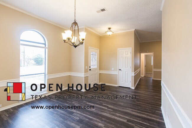 Building Photo - 2108 Brabant Dr Plano