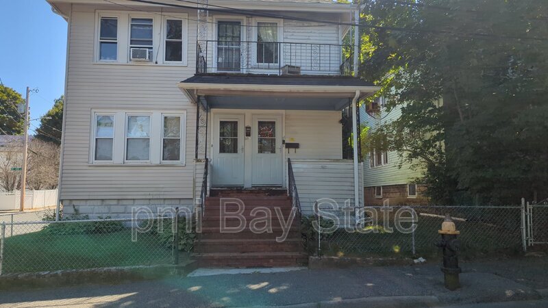 Foto principal - 37 Brainard St