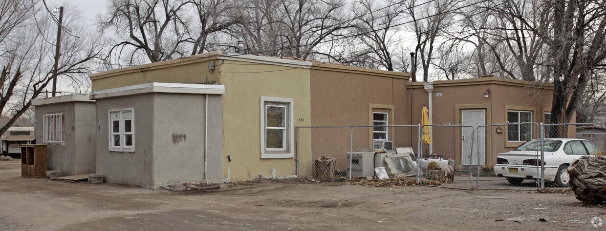 Primary Photo - 1442 Sunset Rd SW