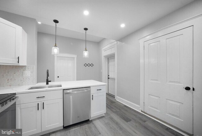 Foto del edificio - 1530 New Holland Rd