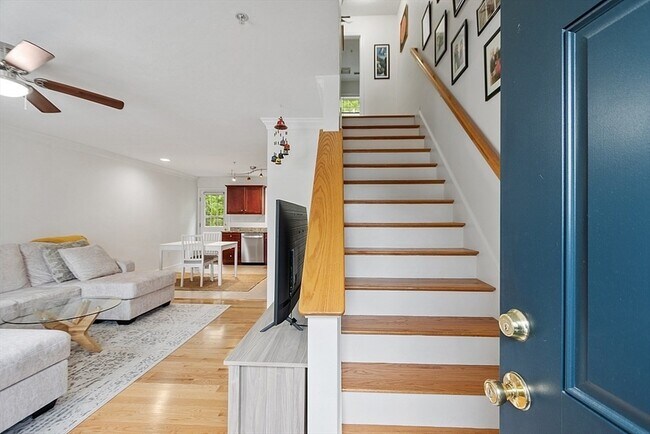 Building Photo - 11 Merrimac Way