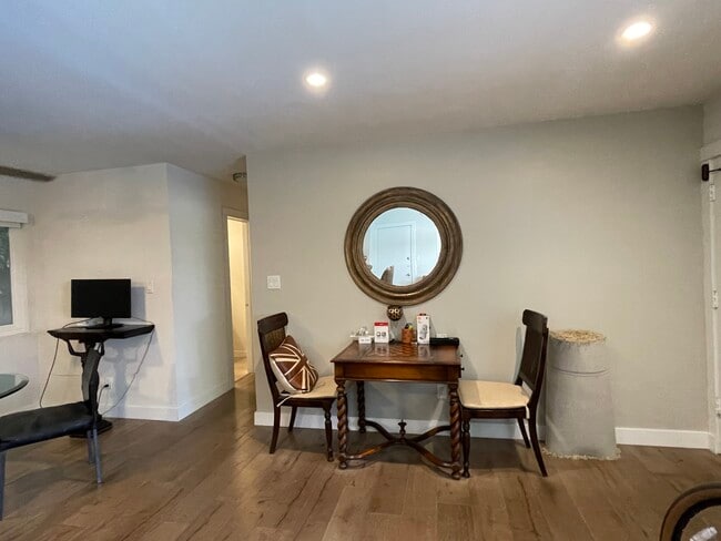 Building Photo - 27 Anchorage St