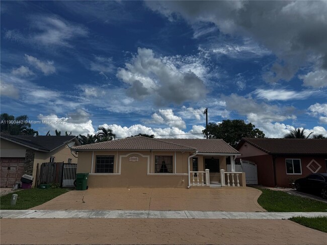 Building Photo - 10075 NW 129th Terrace