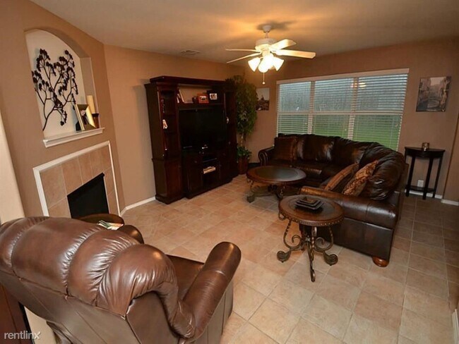 Foto del edificio - 3 br, 2.5 bath House - 4608 Clemwood Lane