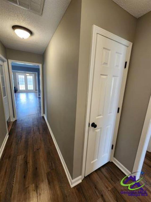 Foto del edificio - 123 Cedarland Dr
