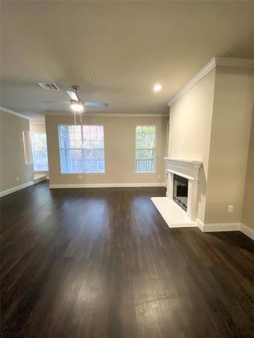 Foto del edificio - 5445 Caruth Haven Ln