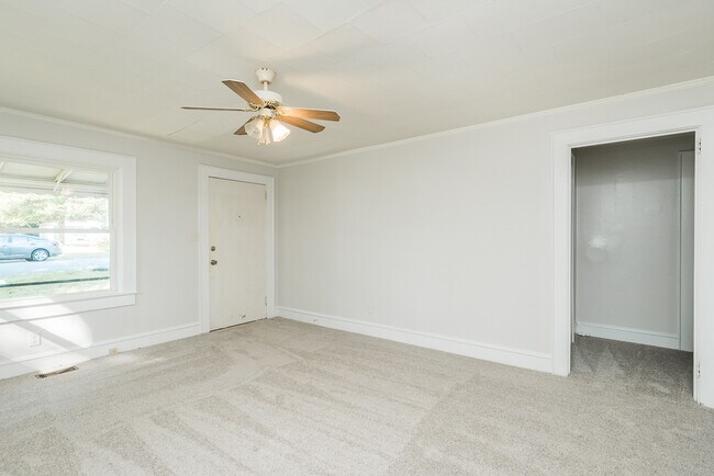 Foto del edificio - 1549 Albright Ave