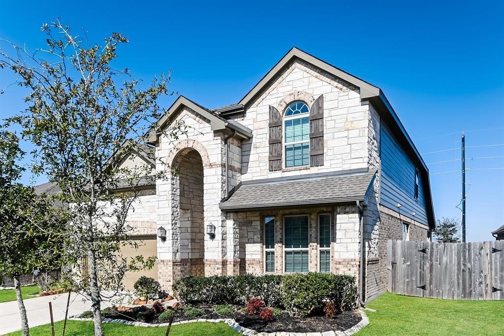 Foto principal - 2518 Vintage Woods Ln