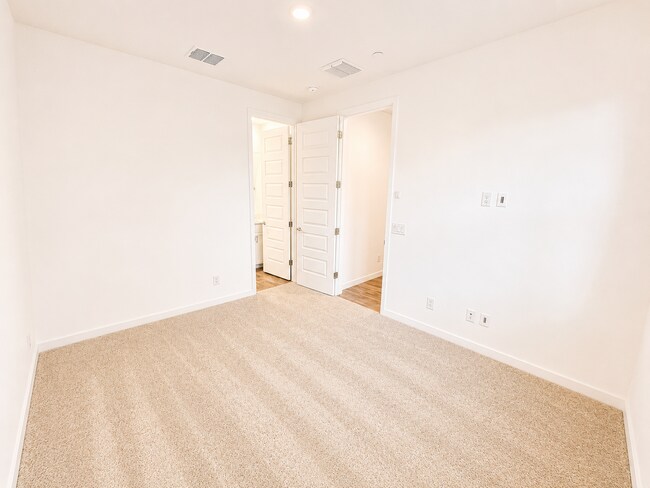 Foto del edificio - 4043 E Brisa Dr