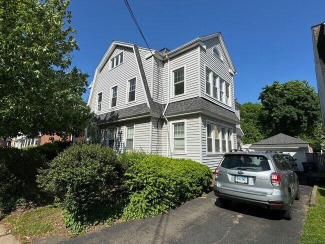 Foto del edificio - 1253 Forest Rd