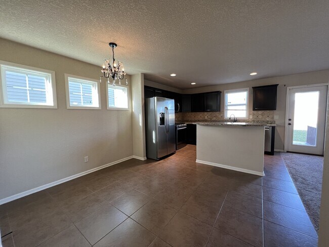 Foto del edificio - 9565 Red Sunset Ct