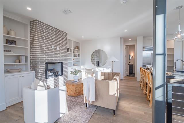 Foto del edificio - 4529 Emerson Ave