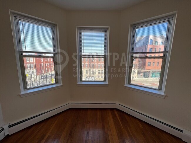 Foto del edificio - 60 Brighton Ave