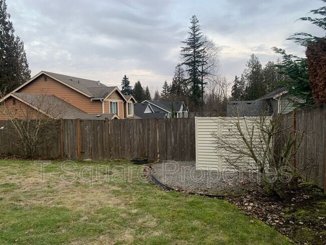 Photo - 629 199th St SW House