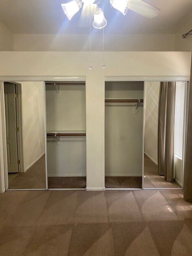 Foto del edificio - 700 Carnegie St