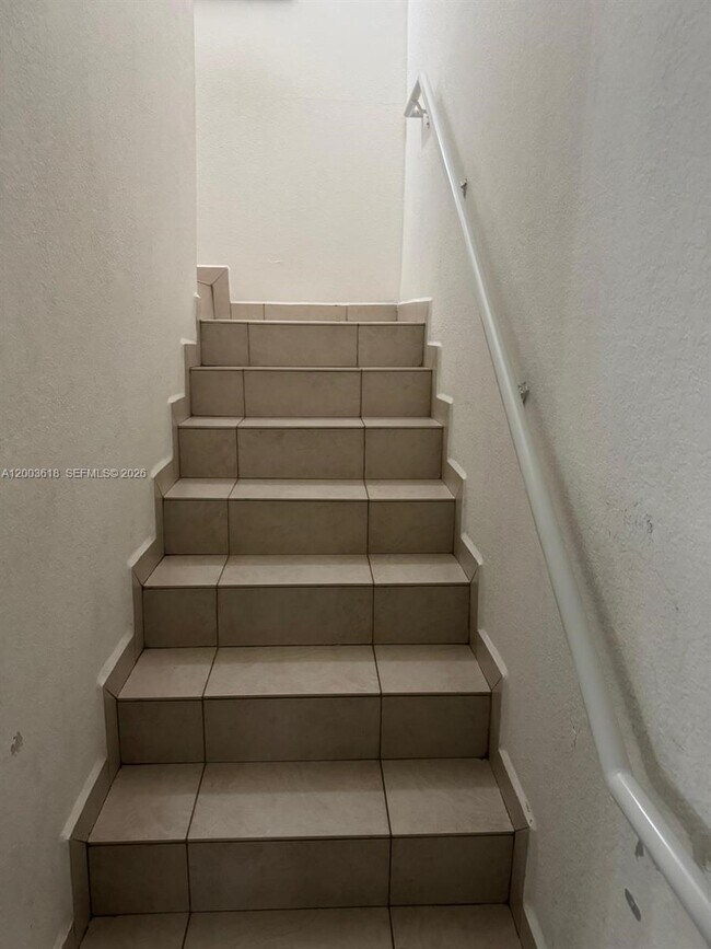 Foto del edificio - 6763 NW 182nd St