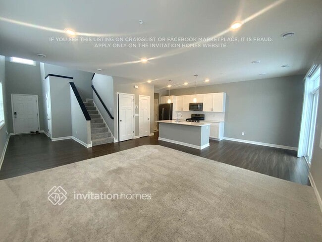 Foto del edificio - 16700 Dunkirk Cir N