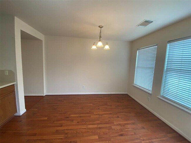 Foto del edificio - 18119 Hammondsport Ln