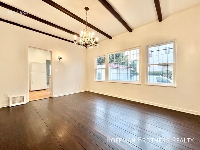 Building Photo - 5314 W 8th St