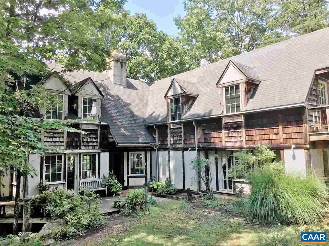 5836 Taylor Creek Rd, Afton, VA 22920 House for Rent in Afton, VA