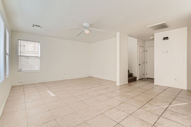 Building Photo - Henderson Living at Its Best – 4 Bedrooms, Loft & 2-Car Garage!