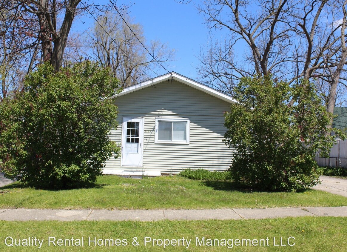 2139 Savoy Ave, Burton, MI 48529 House Rental in Burton, MI