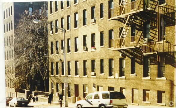 Primary Photo - 1-9 Jacobus Pl
