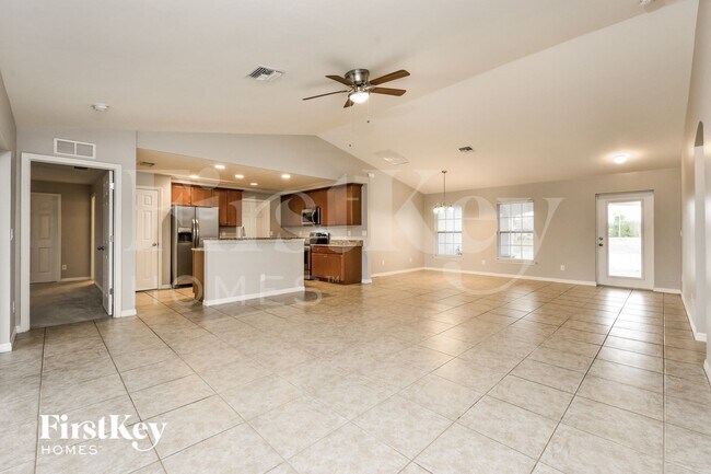 Foto del edificio - 2912 NW 18th Pl