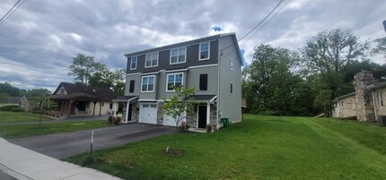 Building Photo - 1134 Franklin St