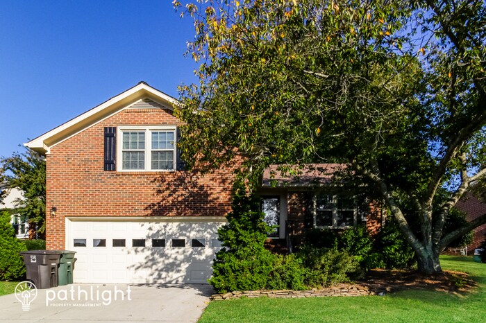 Primary Photo - 3610 Cherry Hill Dr, Greensboro, NC, 27410