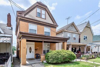 Building Photo - 1610 Westmont Ave