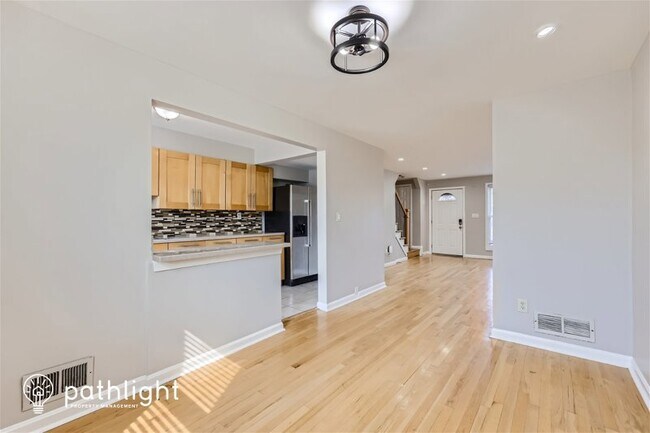 Building Photo - 7908 St Monica Dr
