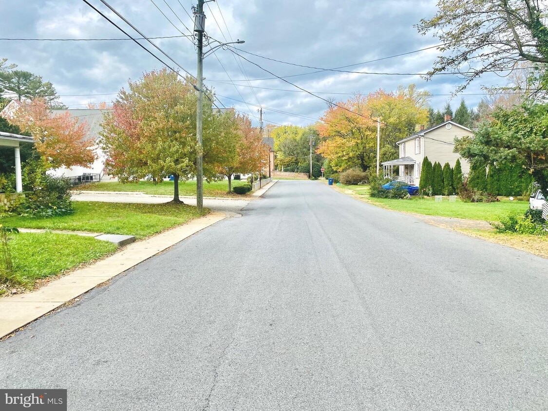 13 Liberty St, Berryville, VA 22611 House Rental in Berryville, VA