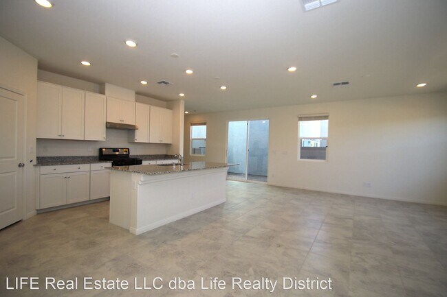 Building Photo - 5 br, 4 bath House - 2970 Saltillo Ln
