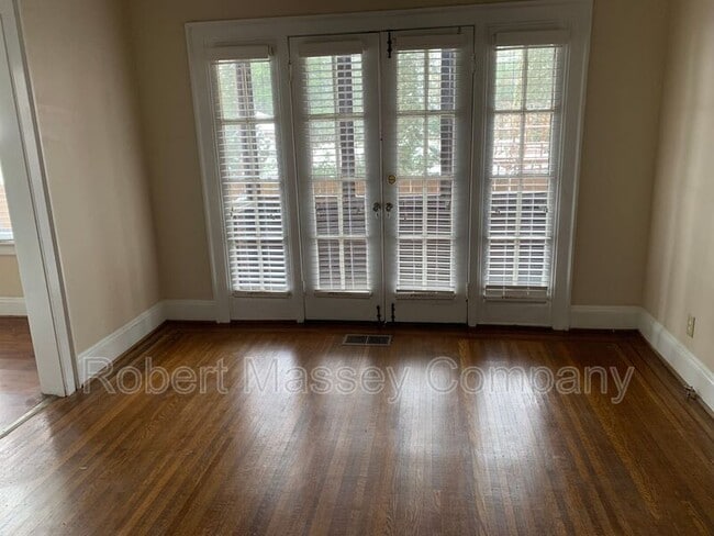 Photo - 2424 Glenmary Ave Apartment