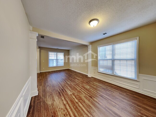 Building Photo - 3202 Davenport Park Ln