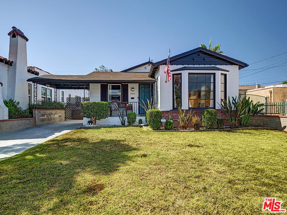 Foto principal - 3316 W 78th St