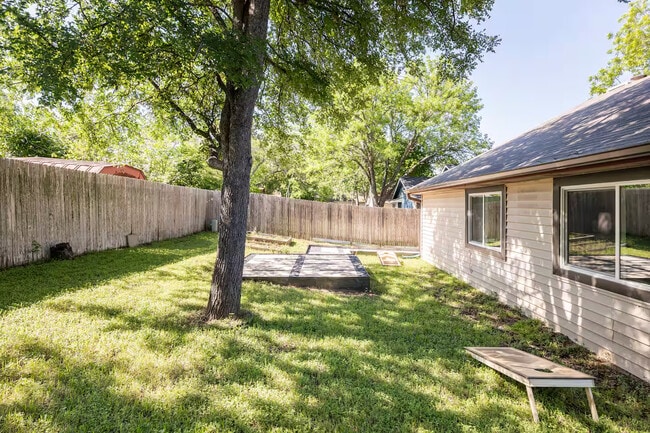 Building Photo - 8410 Cockney Dr