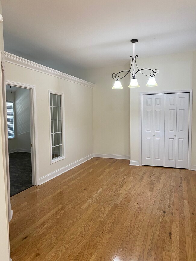 Building Photo - 2600 Knob Creek Ln