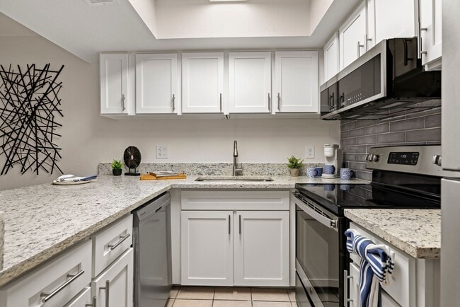 Interior Photo - Celeste on Glendale