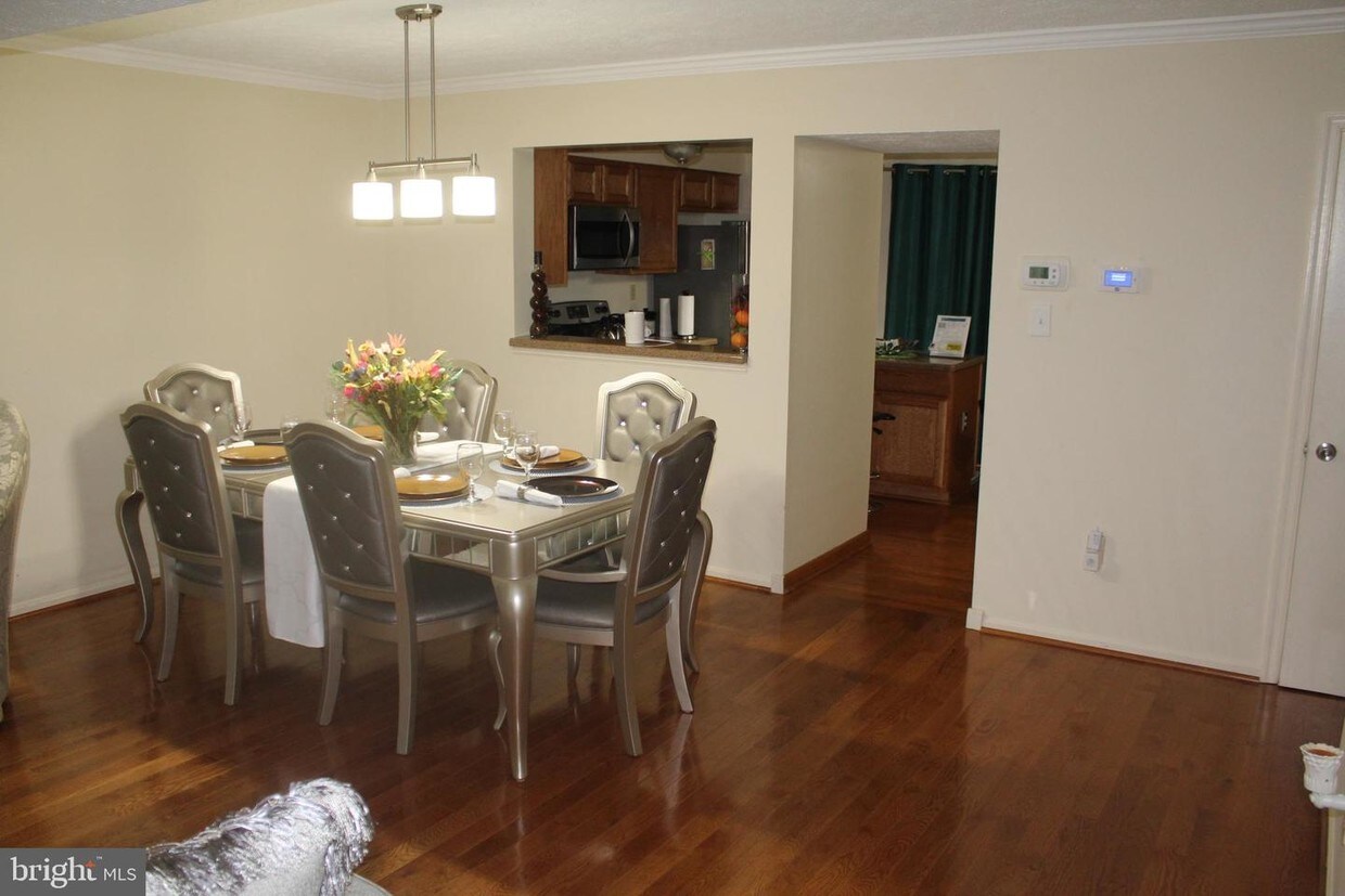 Foto principal - 11327 Crescendo Pl