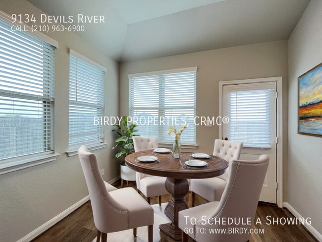Building Photo - Charming 3-Bedroom Retreat with 2 Baths in...
