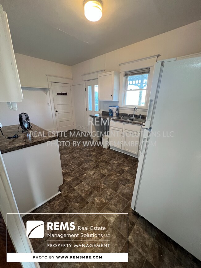 Foto del edificio - 420 N Pine St