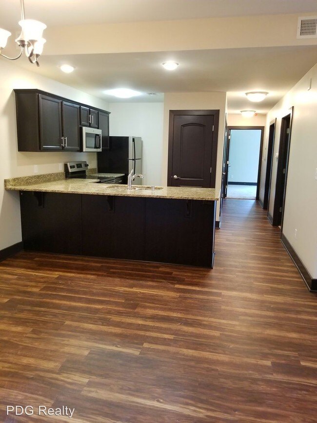 Building Photo - 4500-4510 Westport Woods Ln
