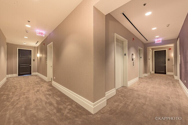 Building Photo - 118 E Erie St