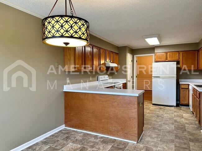 Foto del edificio - Home available for rent in Vestavia Hills!