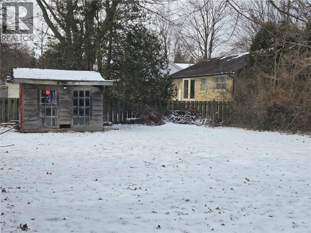 Photo du bâtiment - 49 Dietz Ave S