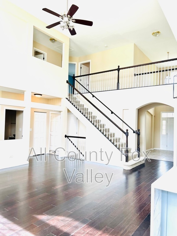 Building Photo - 2080 Mark Cir